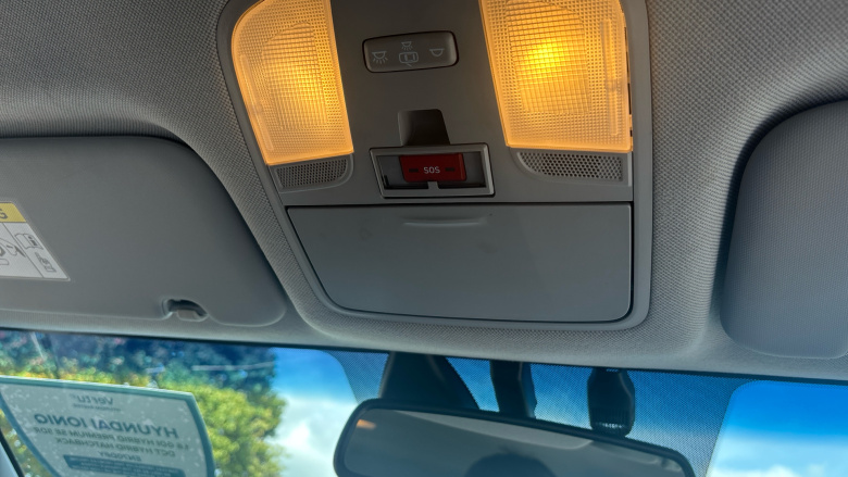 Hyundai IONIQ 1.6 GDi Hybrid Premium SE 5dr DCT Hybrid Hatchback